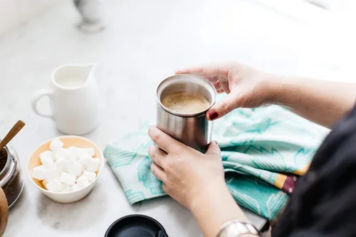 Miniatura 4 de PRESSE by bobble - Vaso de viaje de acero inoxidable con aislamiento y prensa de café francés para preparación sobre la marcha, 13 onzas (negro)
