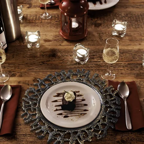 Miniatura 2 de MAONAME Juego de 6 platos base negros de 13", platos base redondos para platos de cena, platos base de plástico, platos base para mesa de boda