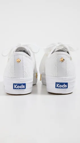 Miniatura 3 de Keds Tenis Triple Kick Ks con ojales florales para mujer