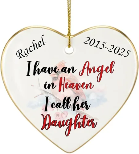 Miniatura 14 de Adorno de Navidad conmemorativo personalizado 2025 – Recuerdo de cerámica en forma de corazón – Tengo un ángel en el cielo I Call Her Primo – Regalo
