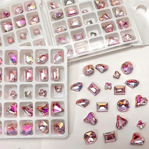 Miniatura 8 de 25 piezas de diamantes de imitación y dijes rosas para uñas, formas brillantes de mariposa y corazón, diamantes rectangulares y diamantes