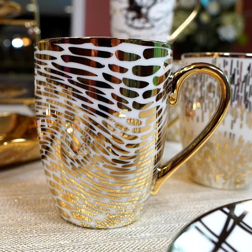 Miniatura 4 de Juego de Tazas de Café y Té de Porcelana Matrix Gold – Porcelana Fina Premium con Elegante Acabado Chapado en Oro, Vajilla de Lujo para Comidas