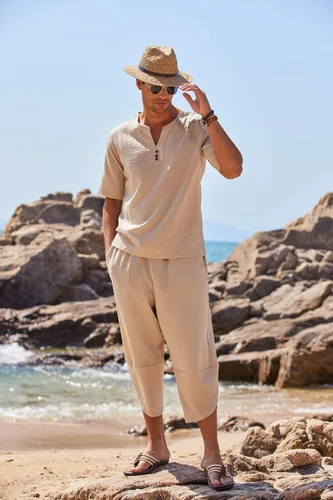 Miniatura 2 de COOFANDY Conjunto de 2 piezas de lino para hombre, camisa Henley de manga corta y pantalones capri harén, pierna ancha, holgados, pantalones de yoga