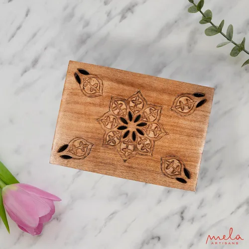 Miniatura 8 de Mela Artisans Caja de recuerdo de madera Memoria de madera de mango quemado Caja de almacenamiento de fotos con tapa con bisagras Caja