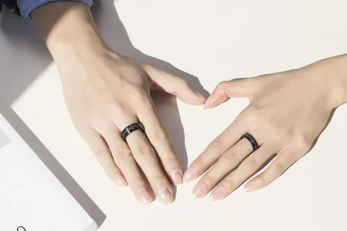 Miniatura 4 de Lavumo - Anillos de acero inoxidable a juego para promesa de boda de parejas, diseño con grabado de latidos del corazón y leyenda "I love you
