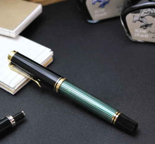 Miniatura 5 de Pelikan Pluma estilográfica M400 B Premium Plume Negro/Greem Negro/Verde