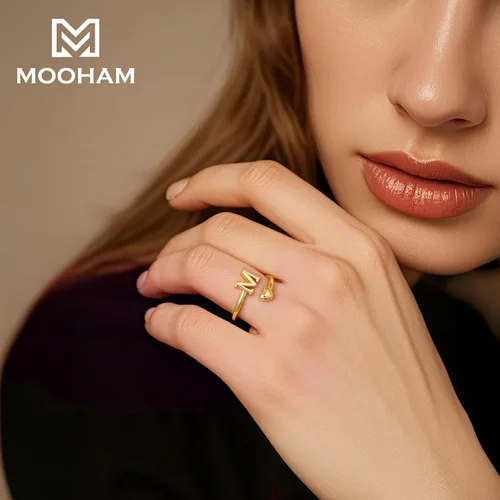Miniatura 4 de M MOOHAM Anillos de oro para mujeres y niñas – Anillos iniciales con placa de oro de 14 quilates para mujer, no se deslustra, letra A-Z, delicado