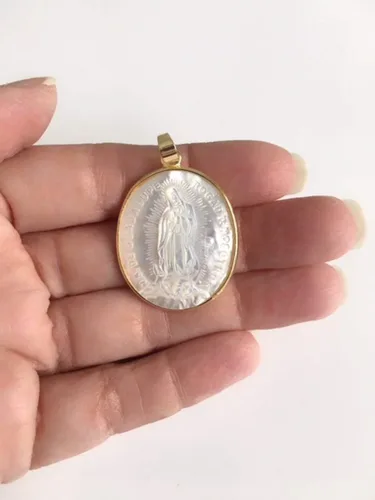 Miniatura 5 de Madre de Perla Nuestra Señora de Guadalupe Medalla Grande 1,5 Pulgadas Forma Oval