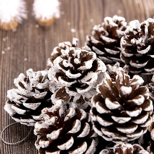 Miniatura 4 de Whaline 25 piñas de pino natural de Navidad a granel, piñas rústicas de nieve con cadena de piña, colgante de cono de pino, adorno colgante
