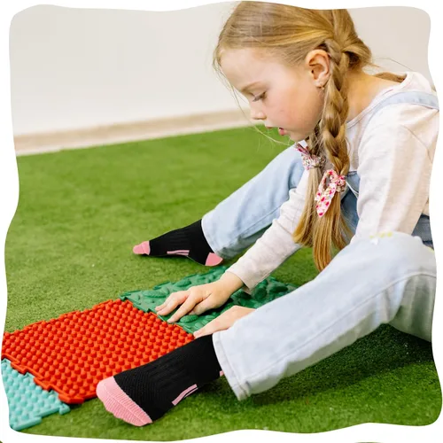 Miniatura 4 de Bemeol Calcetines para niñas, 12 pares de calcetines deportivos de algodón, calcetines deportivos para niños pequeños y grandes
