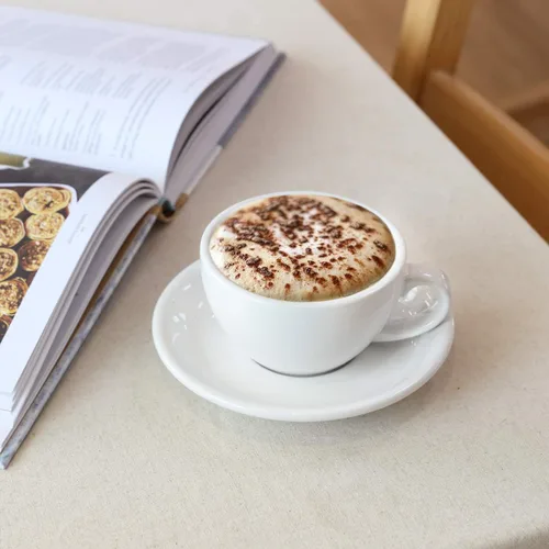 Miniatura 7 de LE TAUCI Juego de 4 tazas de capuchino de 6 onzas con platillos, juego de 4 tazas de café de cerámica y platillos para café con leche, Au Lait