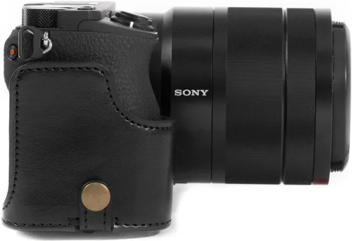 Miniatura 7 de MegaGear MG1014 Ever Ready Funda de cuero para cámara compatible con Sony Alpha A6500 (hasta 0.630-2.756 in) - Negro