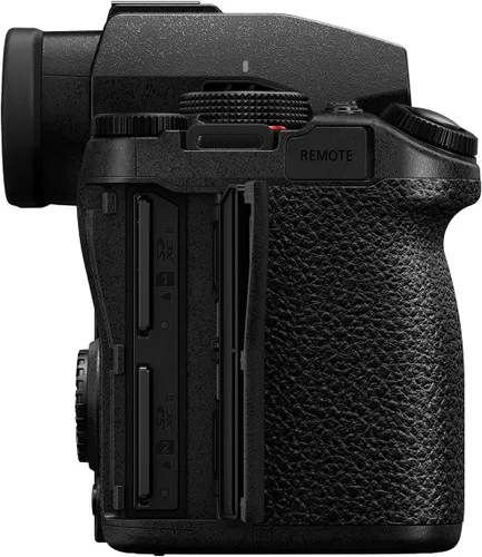 Miniatura 10 de Cámara sin espejo Panasonic LUMIX S5IIX, 24.2MP de fotograma completo con AF híbrido de fase, nueva tecnología Active I.S., Pro-Res de 5.8K, RAW por