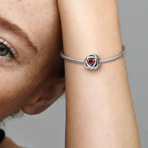 Miniatura 5 de PANDORA Colgante de plata de ley con cristal rojo verdadero Plata esterlina cristal
