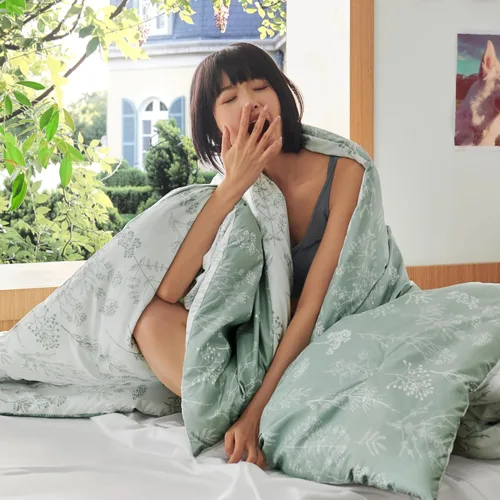 Miniatura 8 de Bedsure Juego de edredón de tamaño individual o individual XL, color verde salvia, lindo, floral, regalo para mujer, 2 piezas, 1 suave edredón 01