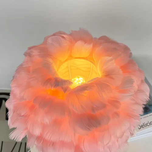 Miniatura 5 de Meefad Lámpara de noche de plumas, luz nocturna LED moderna con base de cerámica, lámpara de mesa rosa para dormitorio Rosado