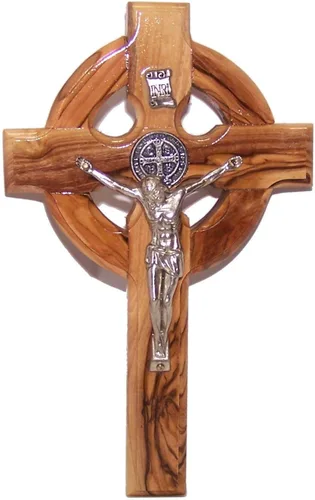 Miniatura 7 de Holy Land Market Crucifijo de pared de madera de olivo celta de 6 pulgadas, hecho a mano en Belén con medalla de metal de San Benito