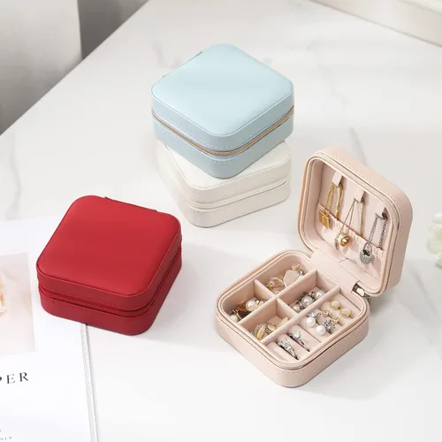 Miniatura 7 de Casegrace - Mini joyero portátil de viaje de cuero para joyas, organizador de anillos, caja de regalo para niñas y mujeres