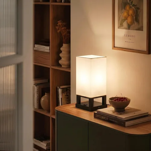 Miniatura 5 de Brightech Maxwell Lámpara de Mesita de Noche con Puerto USB – Lámpara de Mesa Compacta para Dormitorio, Sala de Estar - Moderna Lámpara Asiática