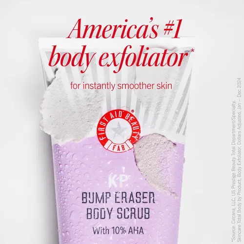 Miniatura 7 de First Aid Beauty Kit de limpieza, suavización e hidratación, juego de regalo para el cuidado de la piel con limpiador facial de tamaño de viaje
