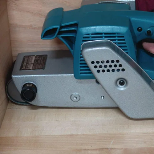 Miniatura 7 de MAKITA Lijadora de correa de 3 x 24 pulgadas, sin polvo, modelo 9924DB, azul