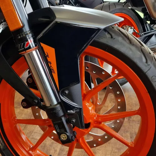 Miniatura 5 de Adhesivos de resina para motocicleta 3D compatibles con KTM Duke 125 2021 2022. Protección del tanque contra impactos y arañazos. Adhesivos