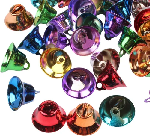 Miniatura 8 de Queenbox 50 casilleros de Navidad de metal de 0.98 pulgadas, campanas de viento colgantes para manualidades, adornos de árbol de Navidad, colgantes