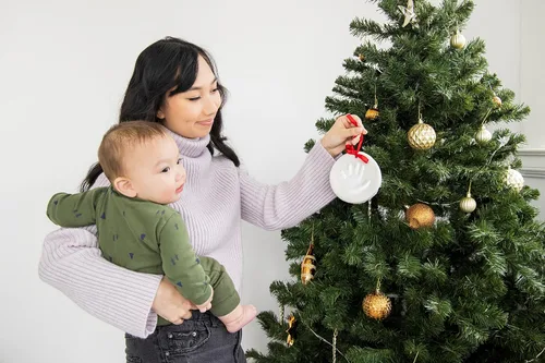 Miniatura 9 de Kit de adorno de huellas de bebé Pearhead Babyprints, kit de impresión de mano o huella de bebé fácil sin hornear, regalo de Navidad para bebé