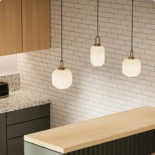 Miniatura 3 de Brikey Lámpara colgante de vidrio blanco con base dorada de latón, lámpara colgante de techo blanca para mesita de noche, mesa de comedor, isla