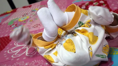 Miniatura 4 de RATIVE Calcetines para recién nacidos de 0 a 3 meses, para bebés de 3 a 6 meses, gruesos, rizos, para bebés, niños y niñas
