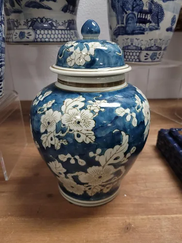 Miniatura 7 de Galt International Tarro de jengibre chinoiserie de flores azules y blancas de 12 pulgadas con tapa de jengibre, tarro decorativo de almacenamiento