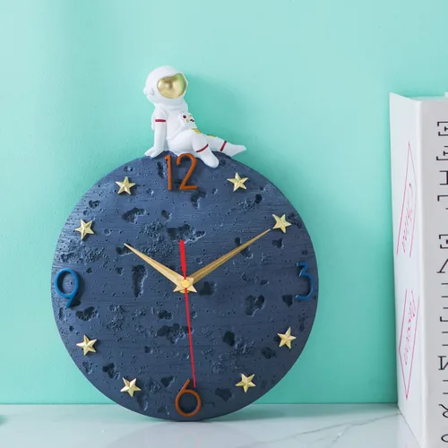 Miniatura 6 de Reloj de pared con temática espacial, reloj de pared con luna de astronauta, reloj silencioso moderno de 12 pulgadas para habitación de niños