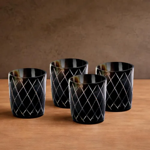 Miniatura 7 de Handicrafts Home Juego de 4 vasos de chupito hechos a mano, patrón entrecruzado de 6.5 onzas, chupitos de whisky vikingo naturales para cócteles