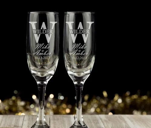 Copas de champán de boda personalizadas, fuente dividida, juego de 2 vasos para brindis, regalos de novia y novio, lista de bodas por nombre de