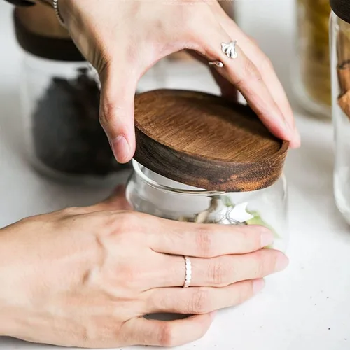 Miniatura 7 de Tarro de vidrio para dulces – Tarro de almacenamiento hermético de vidrio de cocina de 16 oz con tapa hermética de acacia, para condimentos