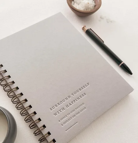 Miniatura 3 de Diario guiado de felicidad para mujeres; manifiesta crecimiento personal en 5 minutos al día; diario Larkspur Blue Surround Yourself with Happiness