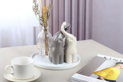 Miniatura 5 de LAIDANLA Elefantes beige y grises, moderno juego de esculturas de cerámica amoroso, figura de elefante de 6.3 pulgadas para decoración de regalos