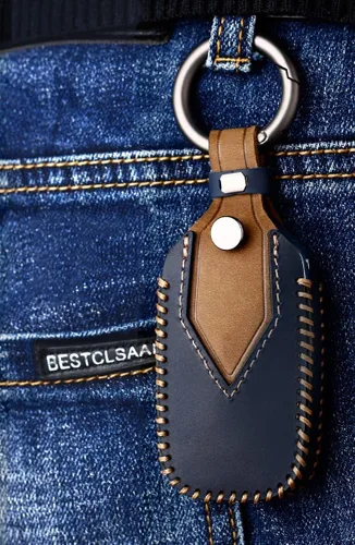 Miniatura 6 de SANRILY Funda de cuero para llavero de 4 botones para Nissan Ariya 8 Gen th New Teana X-Trial Kicks Entry Retro con llavero azul