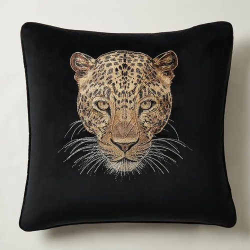 Z Gallerie Namir - Almohada bordada de leopardo de 22 pulgadas, lujosa manta decorativa de terciopelo negro con funda extraíble e inserto de plumas,