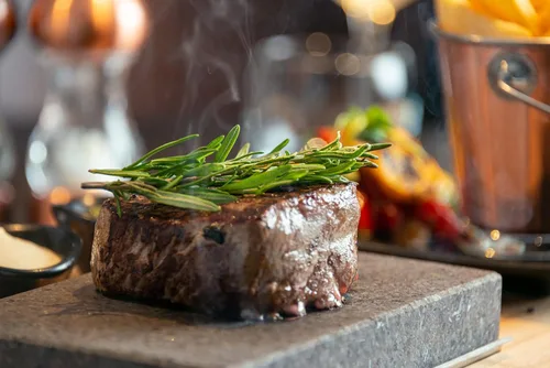 Miniatura 6 de Black Rock Grill Bistec, parrilla de piedra caliente - Roca caliente chisporroteante, parrilla de interior, piedra de cocción con moldes negros mate