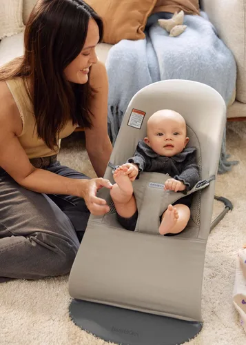 Miniatura 7 de BabyBjörn Bouncer Balance Soft, Tri-Fabric, Arena Gris Asiento Ajustable de Mecedora para Bebé y Silla para Niños de 2 en 1, de Recién Nacido a