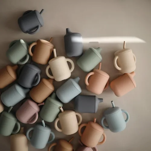 Miniatura 5 de Mushie - Taza de silicona 100% para bebé 6 meses+ (rosado)