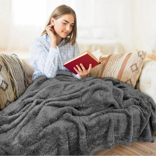 Miniatura 9 de PAVILIA - Manta de sherpa para sofá, gris esponjosa y cálida, manta de felpa suave para cama, acogedora, súper suave y ligera, manta decorativa