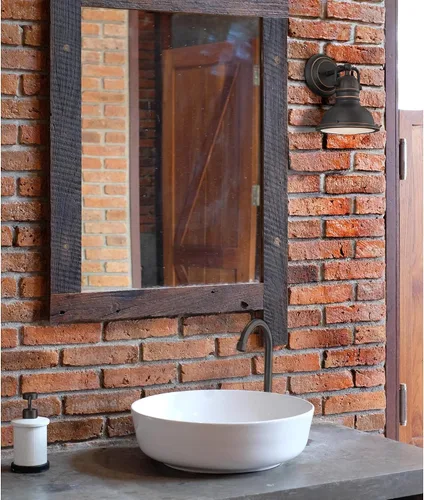 Miniatura 7 de Westinghouse 6116100 Boswell - Lámpara de pared interior de estilo vintage, acabado de bronce aceitado con reflejos, lente acrílica prismática