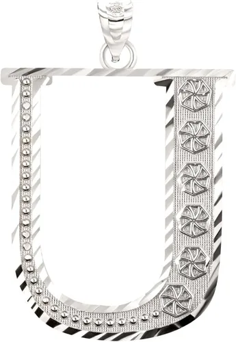 Miniatura 16 de Claddagh Gold . Colgante de plata de ley 925 con inicial de letras A-Z disponible en pequeño, mediano y grande