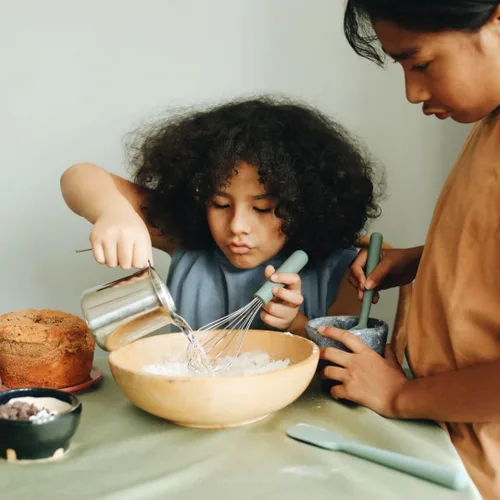 Miniatura 7 de Tampoco Real Kids - Juego de cocina y hornear – Herramientas de cocina Montessori para cocinar de verdad con utensilios de silicona aptos
