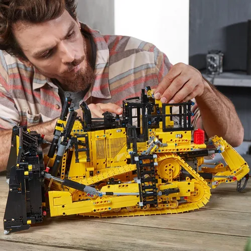 Miniatura 3 de LEGO Technic 42131 Cat D11 Controlada por aplicación (3,854 piezas)