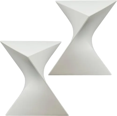 Miniatura 42 de LeisureMod Randolph - Mesa auxiliar apilable de 15.75 pulgadas, resistente a la intemperie, versátil mesa auxiliar triangular de plástico para sala