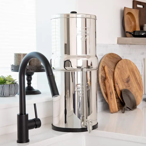 Miniatura 9 de Berkey - Sistema de filtro de agua Travel Berkey alimentado por gravedad, con 2 Black Berkey Elements, guía de 7 pulgadas de acero inoxidable