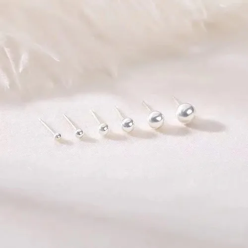 Miniatura 4 de Aretes pequeños para mujer hipoalergénicos pequeños aretes de bola redonda de plata de ley para mujer, múltiples piercings, 5 pares de aretes